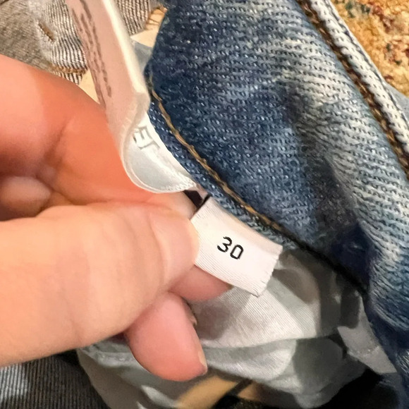 FINAL PRICE DROP Vervet Light Wash Jeans - Picture 4 of 8